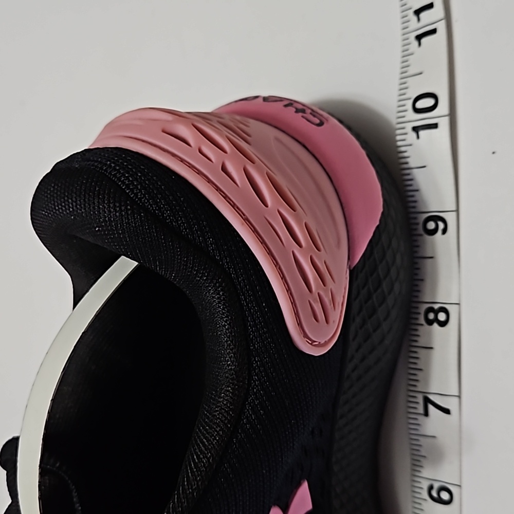 Under Armour Charged Rogue Black & Pink Youth Sneakers Size 5.5 # S-240 - Picture 12 of 12
